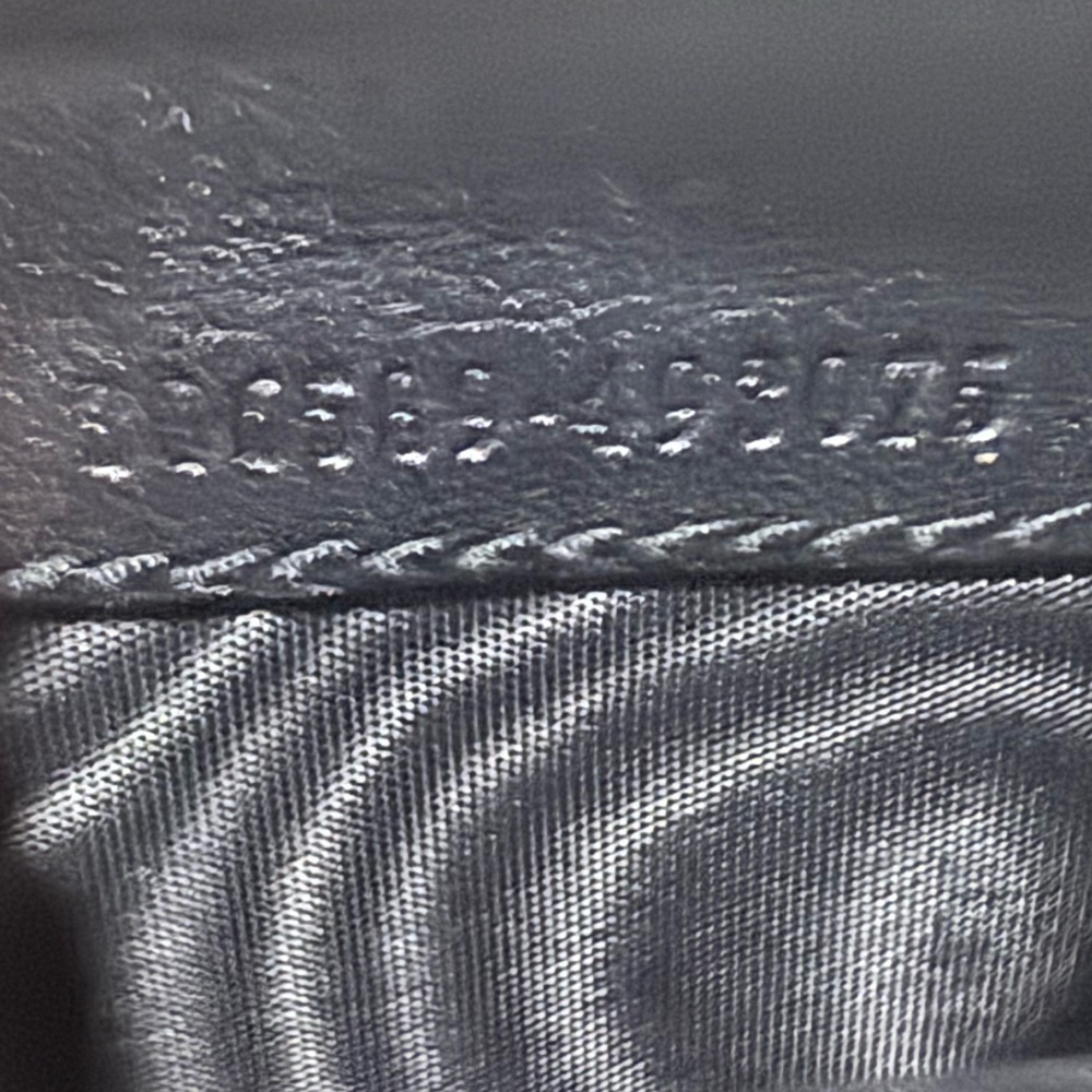 Gucci Sukey Long Wallet - Picture 2 of 13